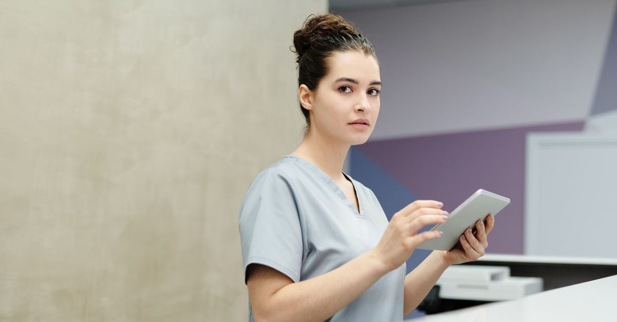 AI Agents in Healthcare: Automate Admin, Stay Compliant